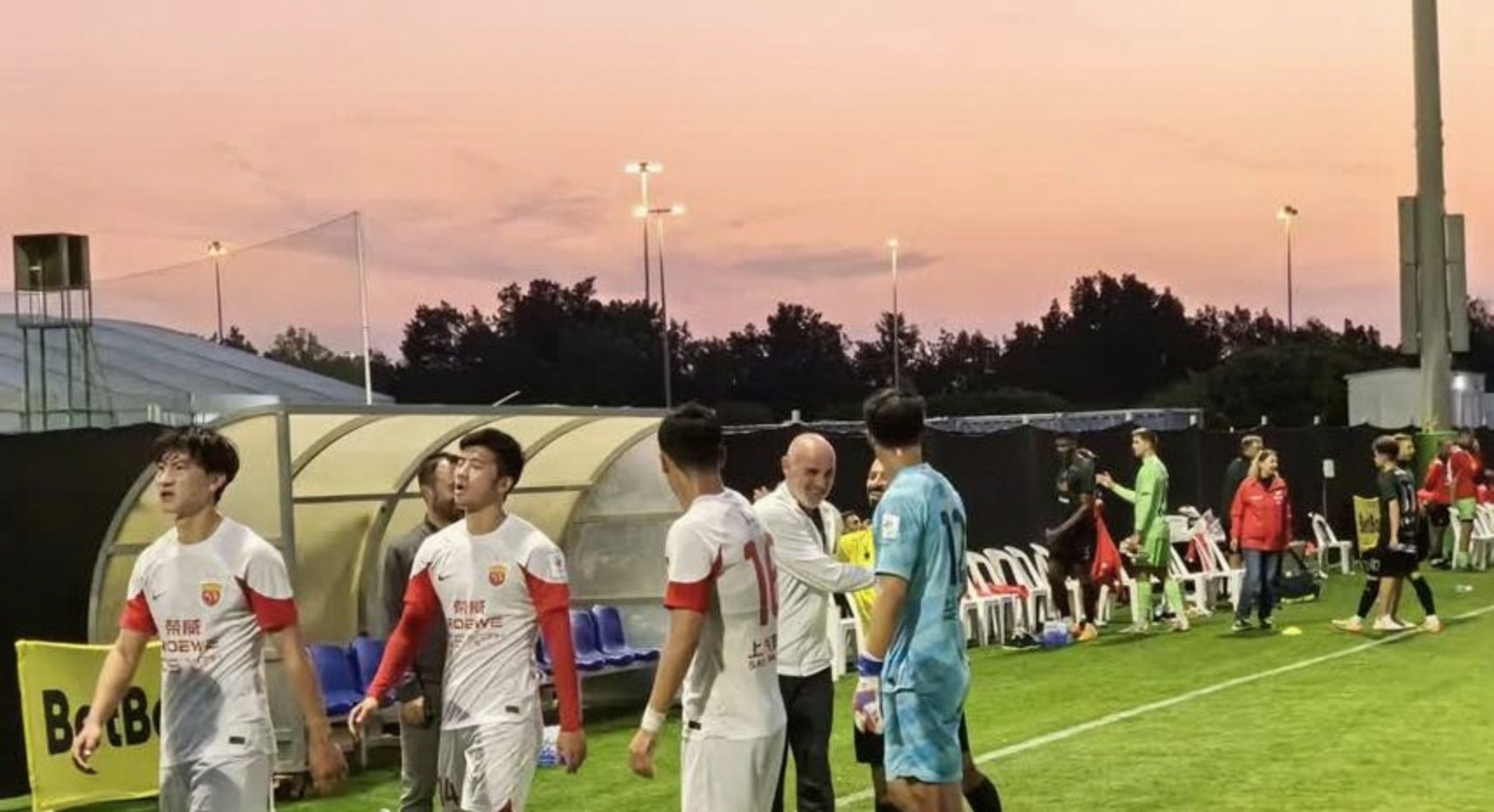 中超冲刺阶段再迎强敌，里尔豪取连胜，主帅态度：媒体盛赞，心理建设被强调的简单介绍-开云