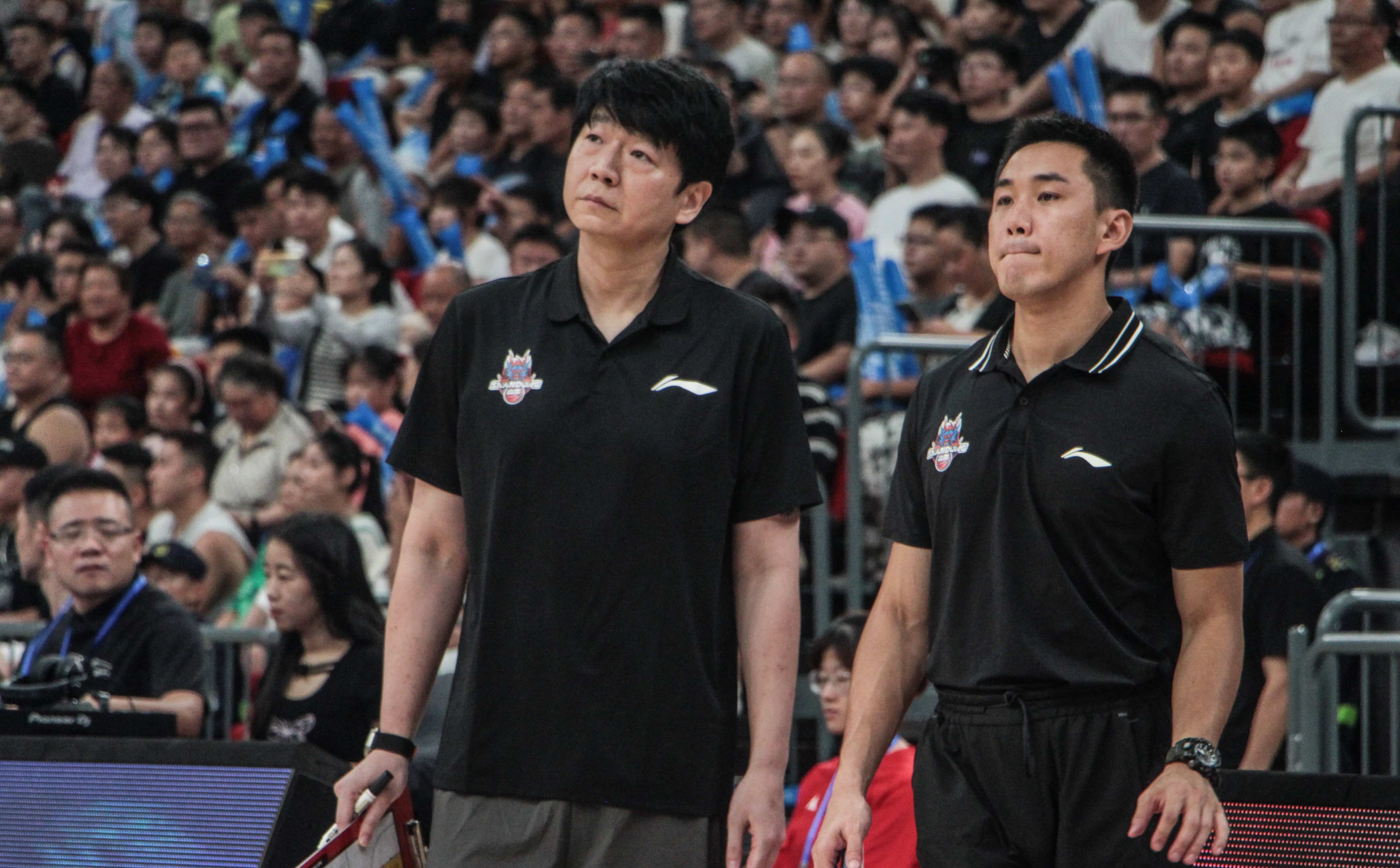 包含山东男篮发布备战花絮；转会期调整名单；欧篮联任务艰巨；年轻球员得到机会的词条-kaiyun